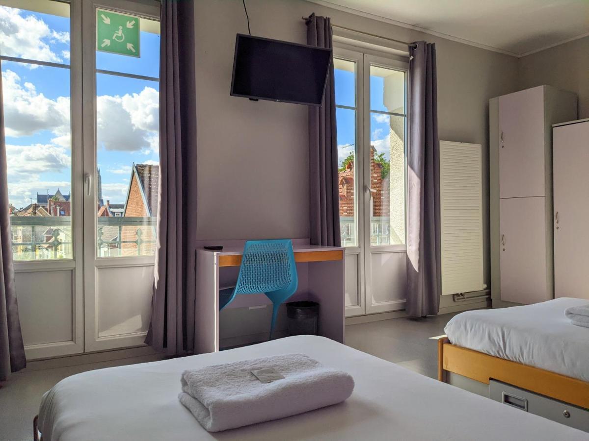 Auberge Des Remparts Peronne  Exterior photo